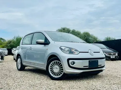 Begagnad VW up! high up! 75 HK (55 kW) 2015 Silver Halvkombi
