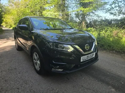 Used Nissan Qashqai Acenta Premium 115 HP (84 kW) 2019 Black SUV