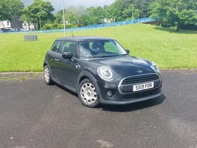 Used Mini ONE Classic 102 HP (75 kW) 2019 Black Hatchback