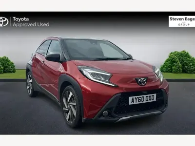 Used Toyota Aygo X 72 HP (52 kW) 2023 Red SUV