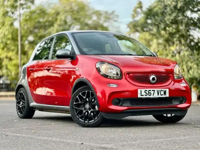 Used Smart ForFour Premium 90 HP (66 kW) 2017 Grey Hatchback