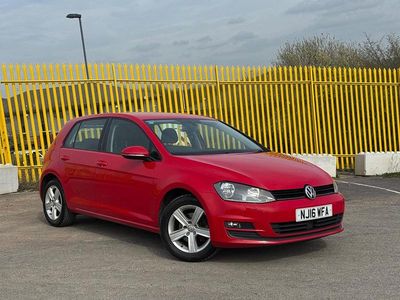 Used VW Golf VII Edition 125 HP (91 kW) 2016 Red Hatchback