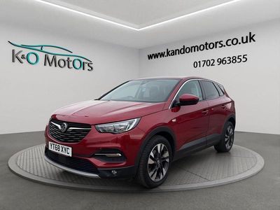 Used Vauxhall Grandland X Sport 120 HP (88 kW) 2018 Red SUV