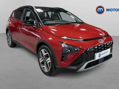 Begagnad Hyundai Bayon Ultimate 120 HK (88 kW) 2024 Röd SUV