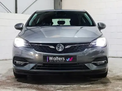 Używany Vauxhall Astra SRi 145 KM (106 kW) 2021 Szary Hatchback