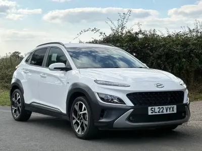 Used Hyundai Kona Premium 120 HP (88 kW) 2022 White SUV