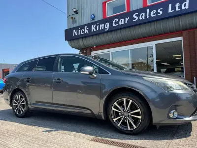 Used Toyota Avensis