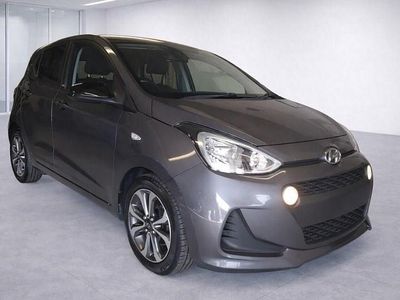 Usado Hyundai i10 67 HP (49 kW) 2019 Cinzento Citadino