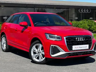 Usado Audi Q2 S-Line 150 HP (110 kW) 2022 Vermelho SUV