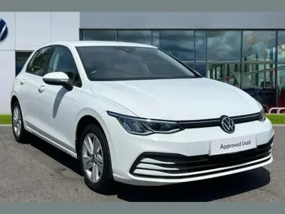Used VW Golf VIII Life 128 HP (94 kW) 2020 White Hatchback