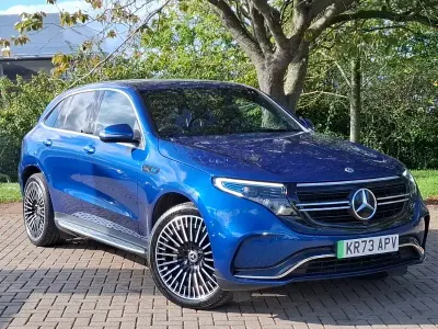 Usado Mercedes EQC400 AMG Line Premium 300 kW (408 HP) 2023 Azul SUV