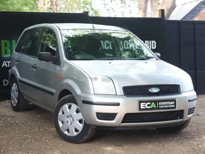 Usata Ford Fusion 2005 Argento Utilitaria
