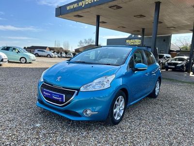 Gebraucht Peugeot 208 Active 82 PS (60 kW) 2013 Blau Kleinwagen