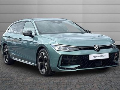 Used VW Passat R-line 150 HP (110 kW) 2025 Mariposit green Estate