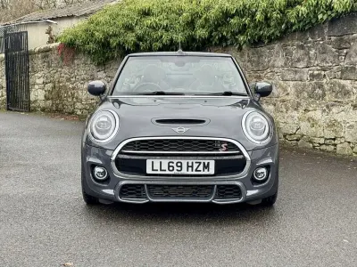 Usado Mini Cooper S Cabriolet Sport 192 CV (141 kW) 2019 Gris Descapotable