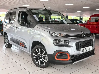 Used Citroën Berlingo XTR 130 HP (95 kW) 2024 Grey MPV