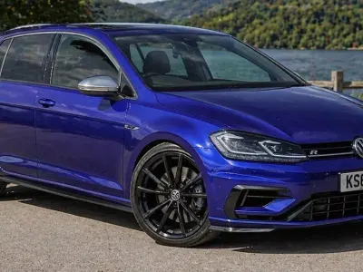 Begagnad VW Golf VII R 2019 Blå Halvkombi