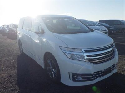 used Nissan Elgrand 3.5 Rider 4WD 5dr 7 Seats
