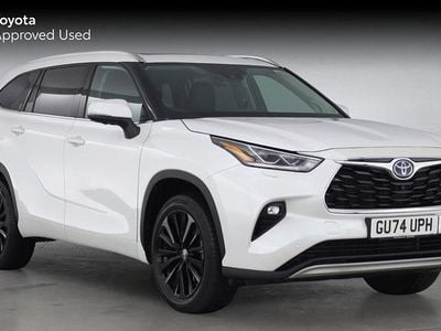 Platinum white Used 2024 Toyota Highlander SUV | £45,890 (A bit pricey)