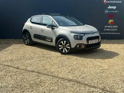 Used Citroën C3 PureTech 81 HP (59 kW) 2023 Beige Hatchback