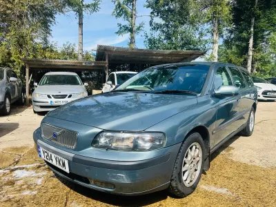 Used Volvo V70 200 HP (147 kW) 2001 Green Estate