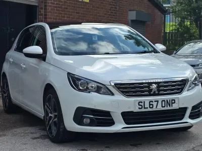 Used Peugeot 308 Allure 2017 White Hatchback