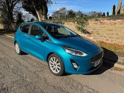 Used Ford Fiesta Titanium 100 HP (73 kW) 2017 Blue Hatchback