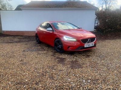 Used Volvo V40 R-Design Pro 152 HP (111 kW) 2016 Red Hatchback