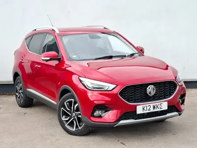 Used MG ZS Exclusive 106 HP (77 kW) 2023 Red SUV