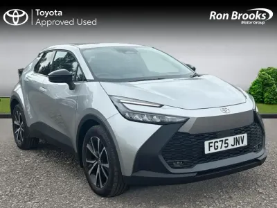 New Toyota C-HR Design 2025 Silver SUV
