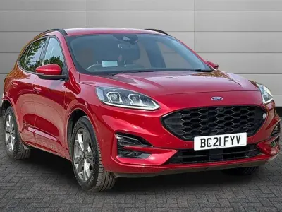 Usado Ford Kuga ST-Line 225 CV (165 kW) 2021 Rojo SUV