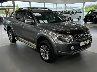 Usado Mitsubishi L200 181 CV (133 kW) 2017 Gris Pickup/Camioneta