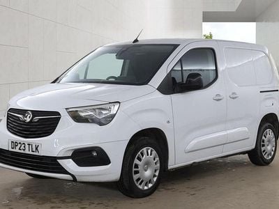 Used Vauxhall Combo 100 HP (73 kW) 2023 White MPV