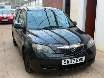 Used Mazda 2 80 HP (58 kW) 2007 Black Hatchback