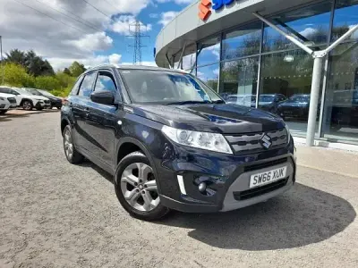 Używany Suzuki Vitara SZ-T 120 KM (88 kW) 2016 Czarny SUV