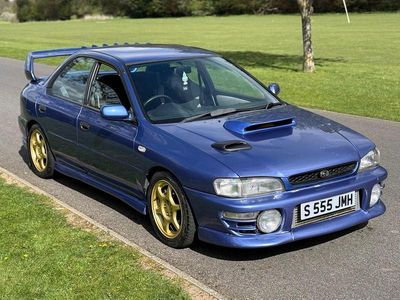 Begagnad Subaru Impreza 1998 Blå Sedan
