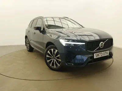 Second-hand Volvo XC60 Plus 197 CP (144 kW) 2023 Albastru SUV
