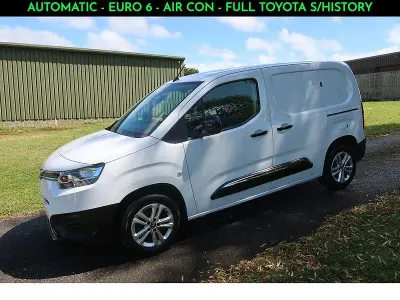 Used Toyota Proace Design 2024 White MPV