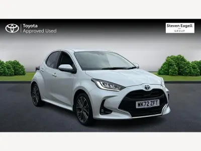 Used Toyota Yaris 116 HP (85 kW) 2022 White Hatchback
