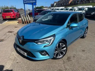 Used Renault Clio Version S 100 HP (73 kW) 2019 Blue Hatchback