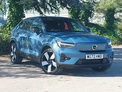 Usado Volvo C40 Ultimate 169 kW (231 HP) 2022 Azul SUV