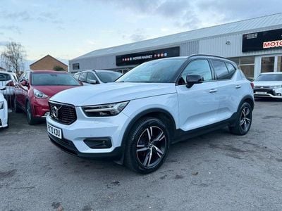 Silver Used 2020 Volvo XC40 R-Design SUV | £18,475 (Fair price)