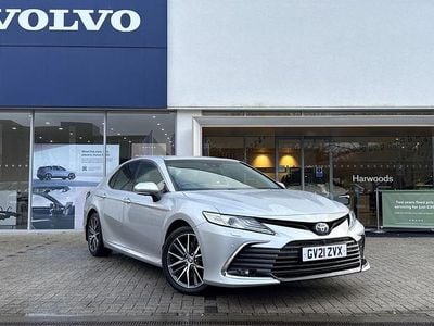 Used Toyota Camry 218 HP (160 kW) 2021 Silver Sedan