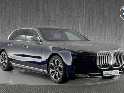 Used BMW i7 Comfort Edition 400 kW (544 HP) 2025 Blue Sedan