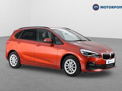 Begagnad BMW 218 136 HK (100 kW) 2021 Orange Halvkombi