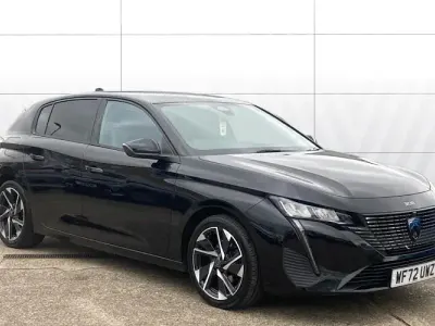 Używany Peugeot 308 Allure Premium 131 KM (96 kW) 2023 Hatchback