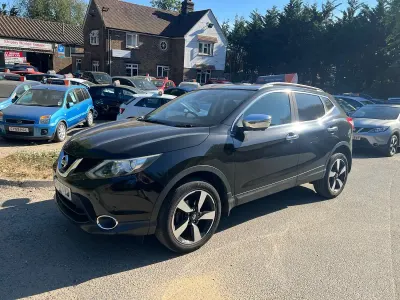 Used Nissan Qashqai N-TEC 110 HP (80 kW) 2015 Black SUV