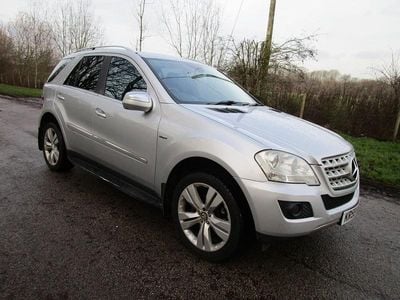 Silver Used 2009 Mercedes ML350 SUV | £3,495 (Fair price)