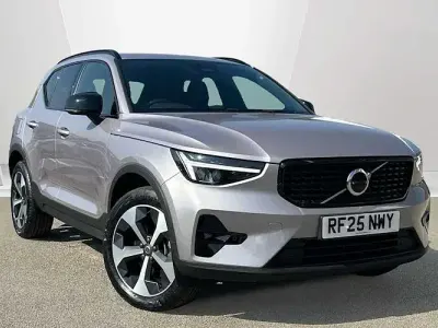 Used Volvo XC40 Plus 197 HP (144 kW) 2025 Silver SUV