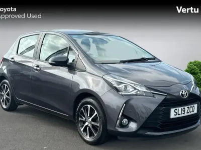 Used Toyota Yaris 111 HP (81 kW) 2019 Grey Hatchback